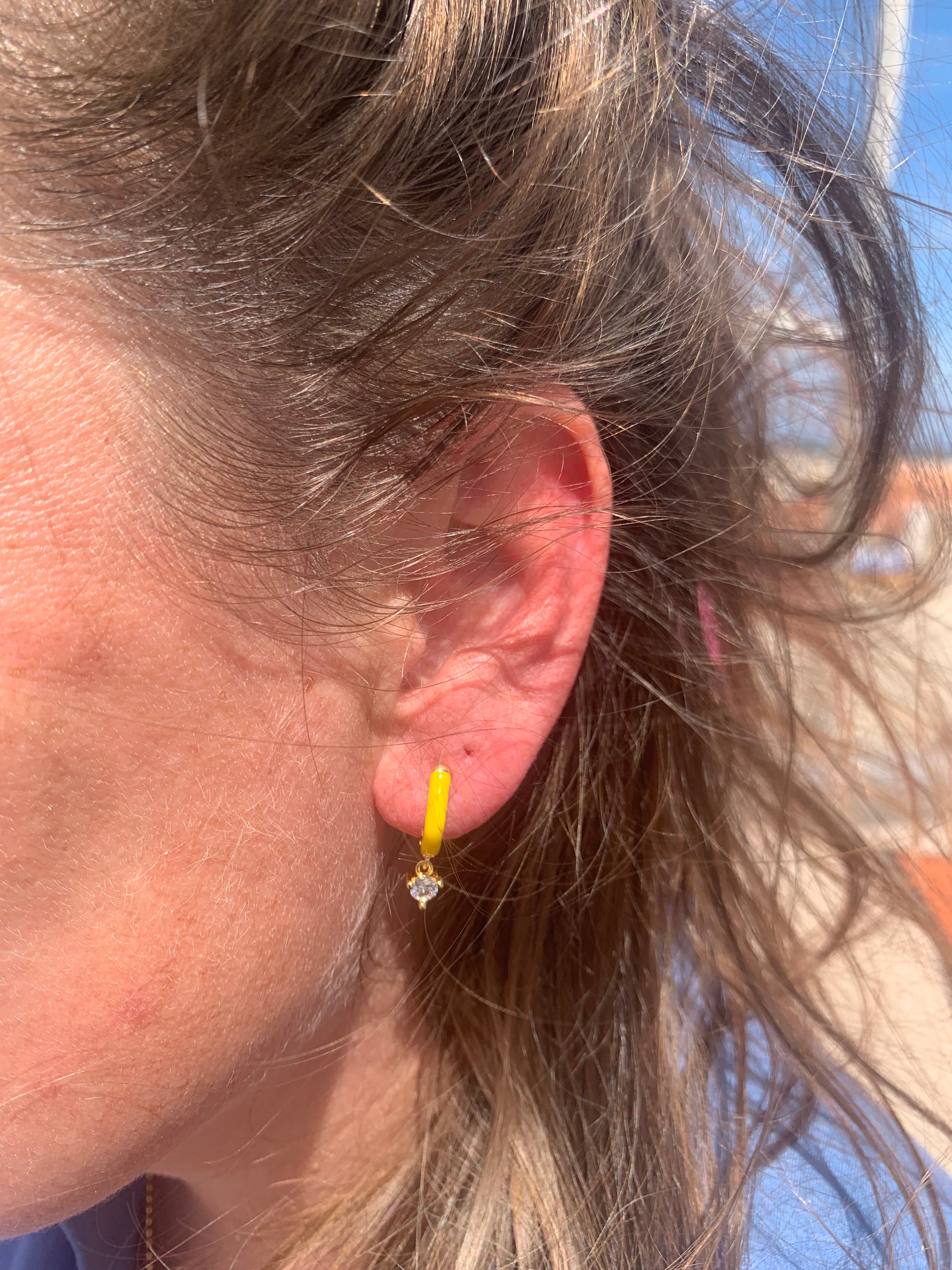 Neon zirkonia hoop oorbel