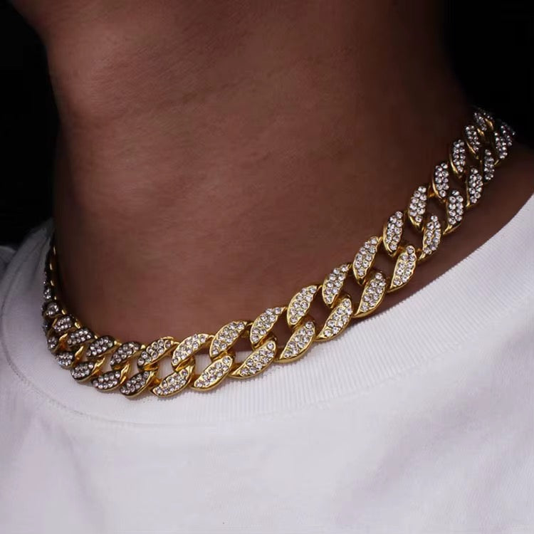 Bold Cuban Chain – Strass Edition