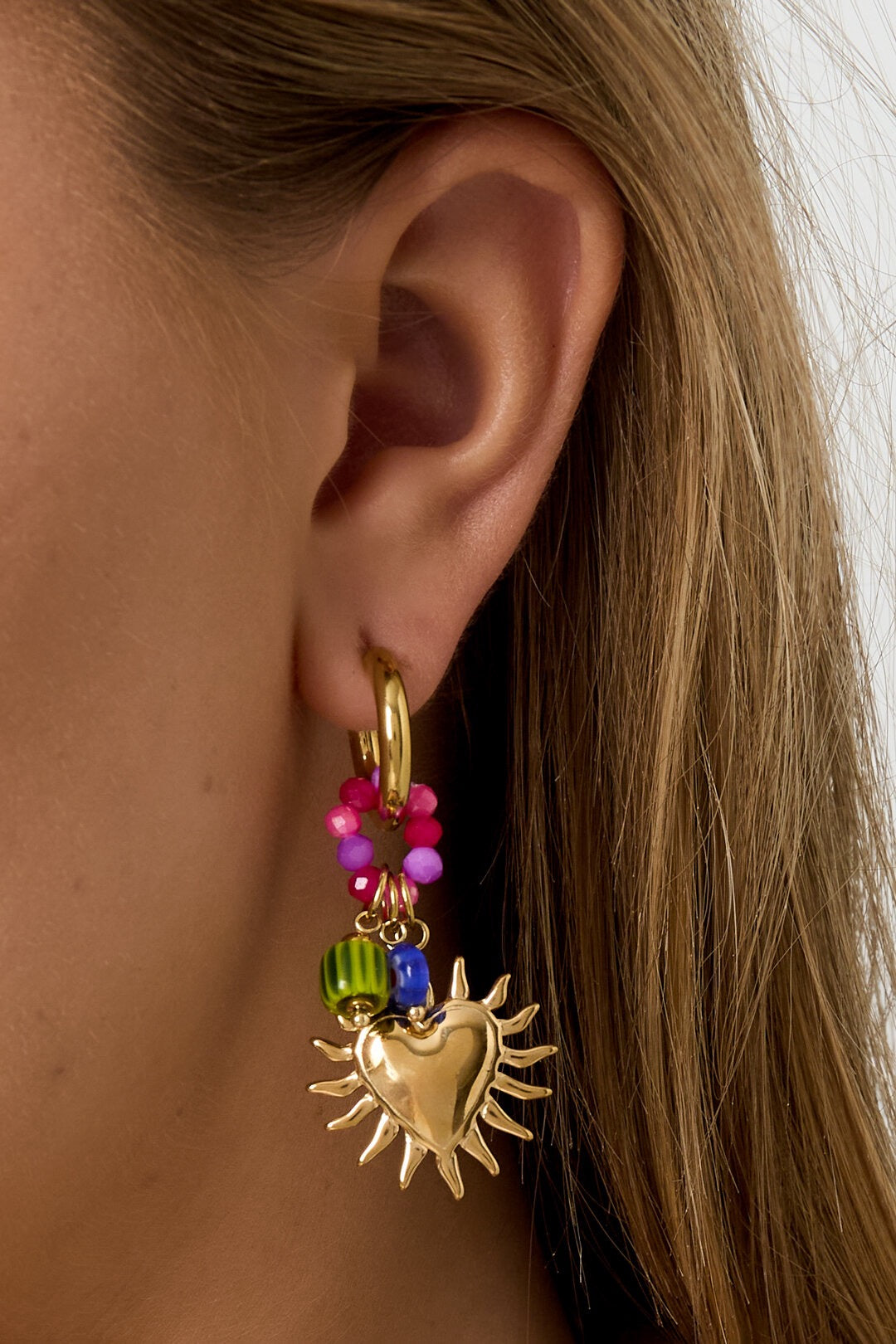 Glowing hearts earrings