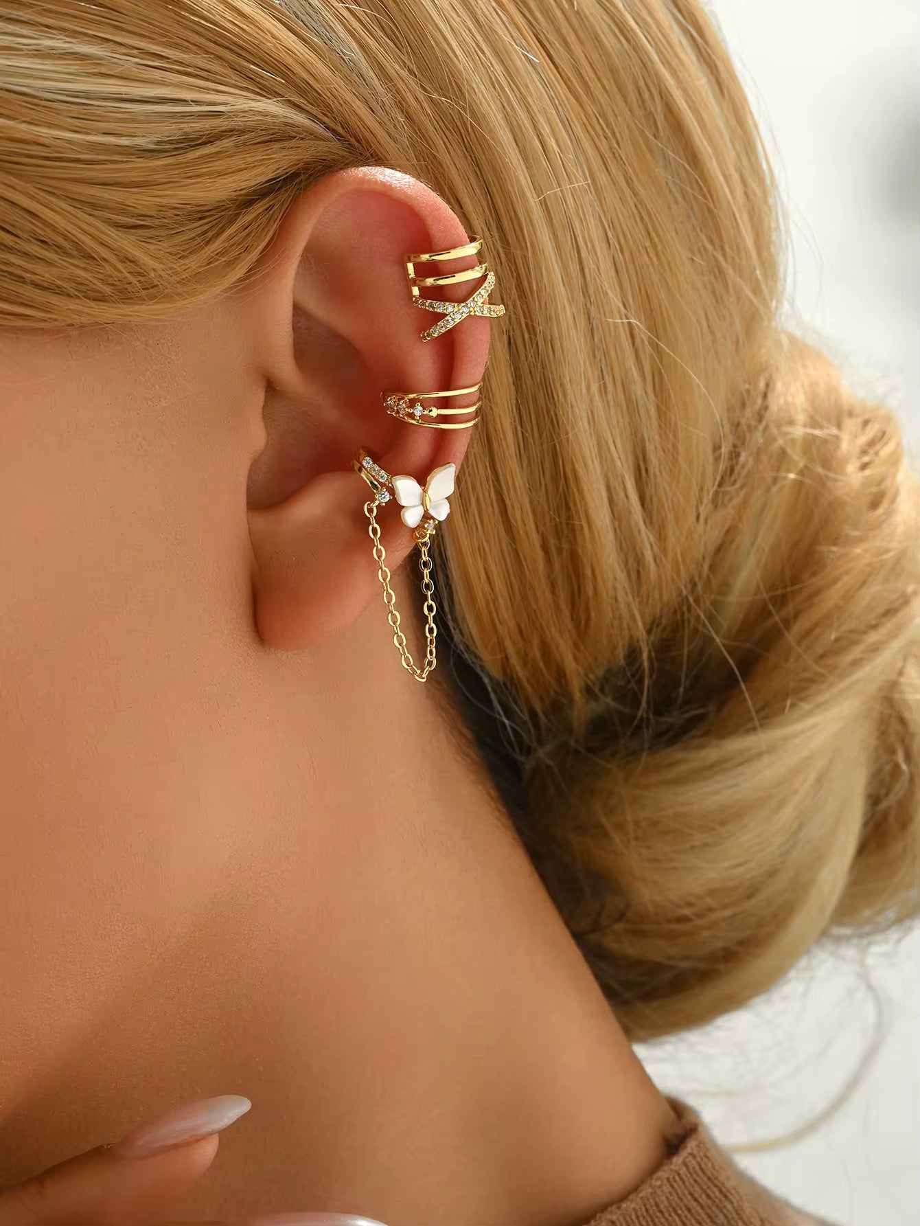 Earcuffs