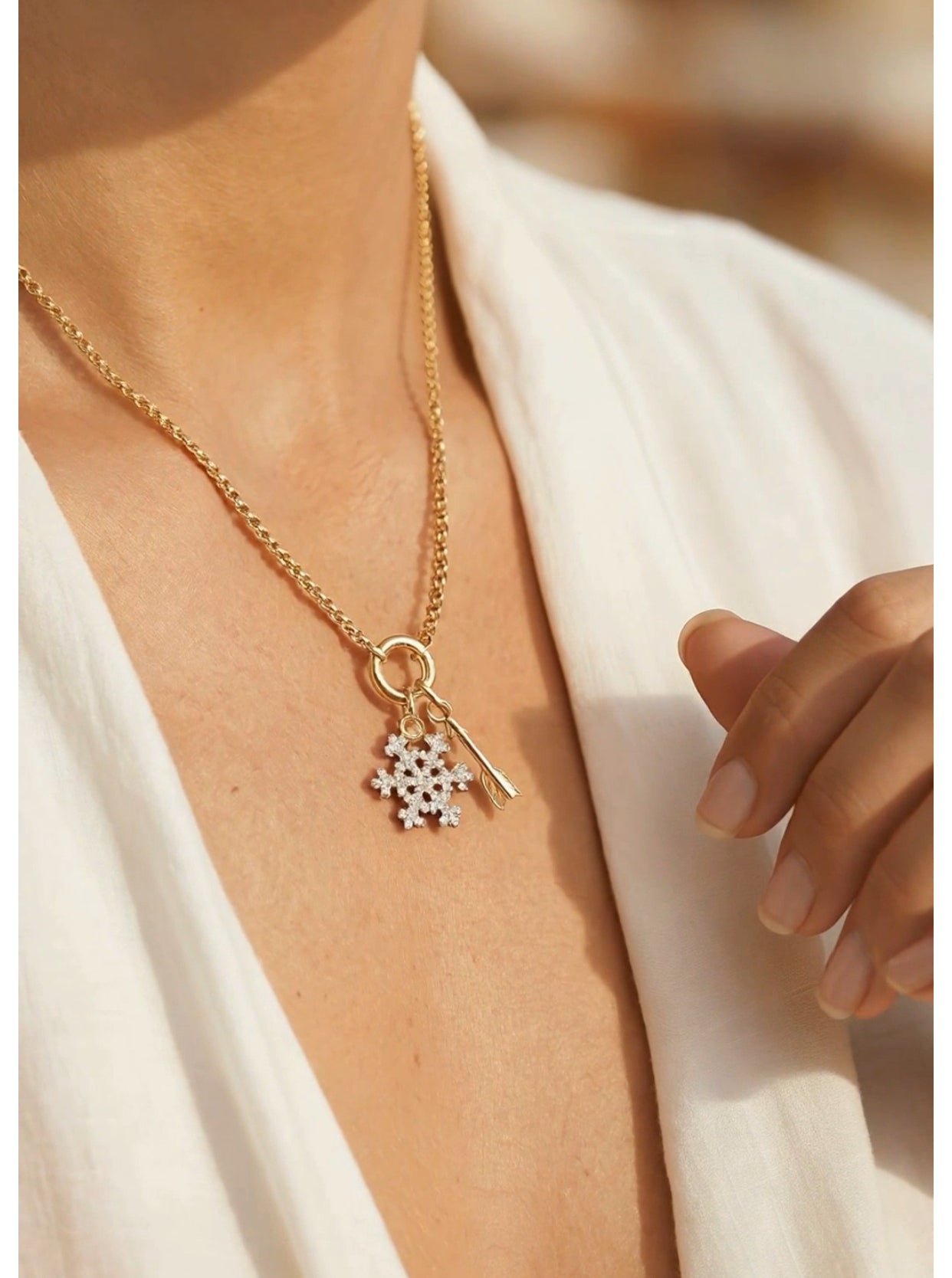 Chain click & charms
