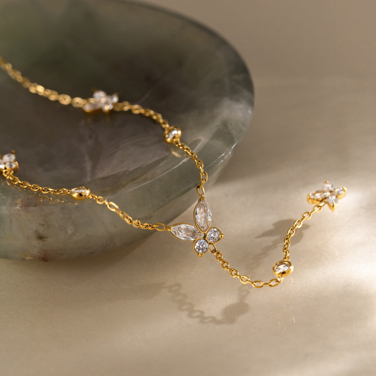 Zirkonia vlinder ketting